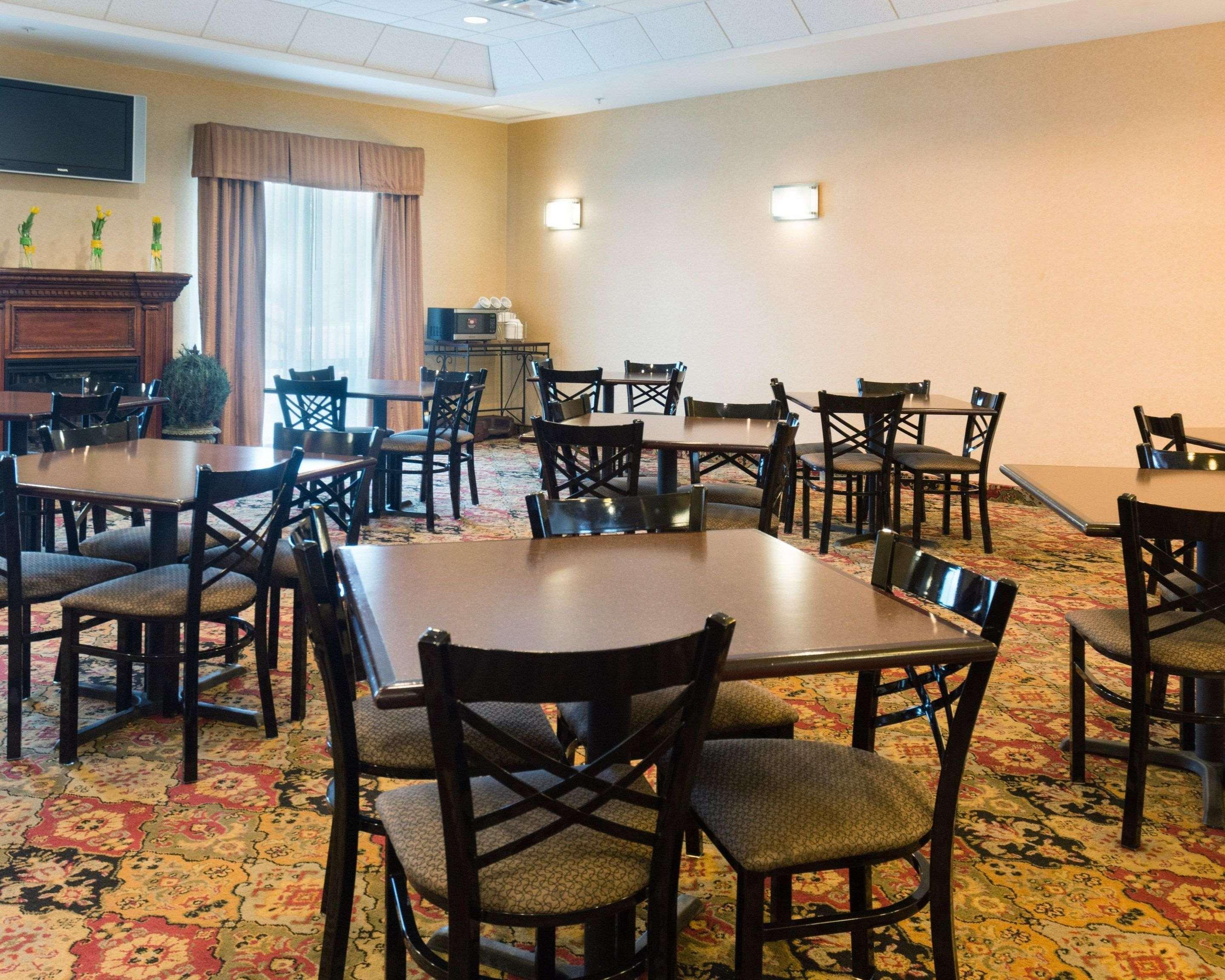 Comfort Suites Fredericksburg North Exterior foto